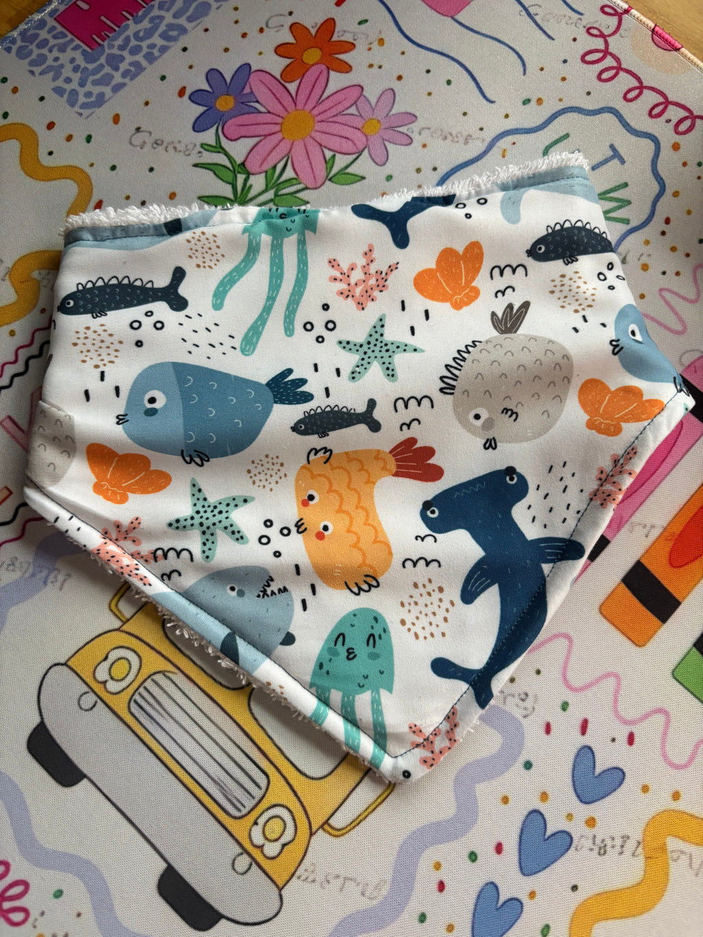 Dribble bibs